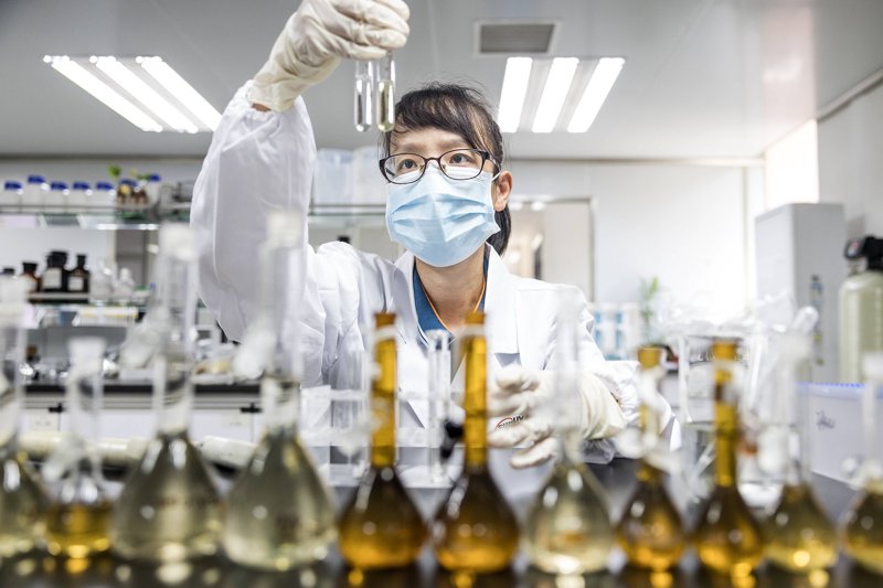 生物制品行业:科技与生命共舞的未来篇章